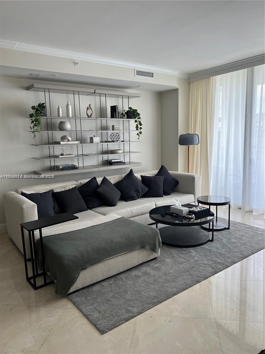 THE TOWER RESIDENCES COND - Residential