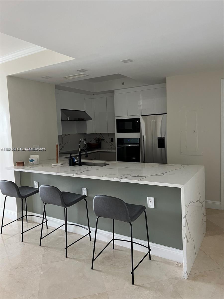 THE TOWER RESIDENCES COND - Residential