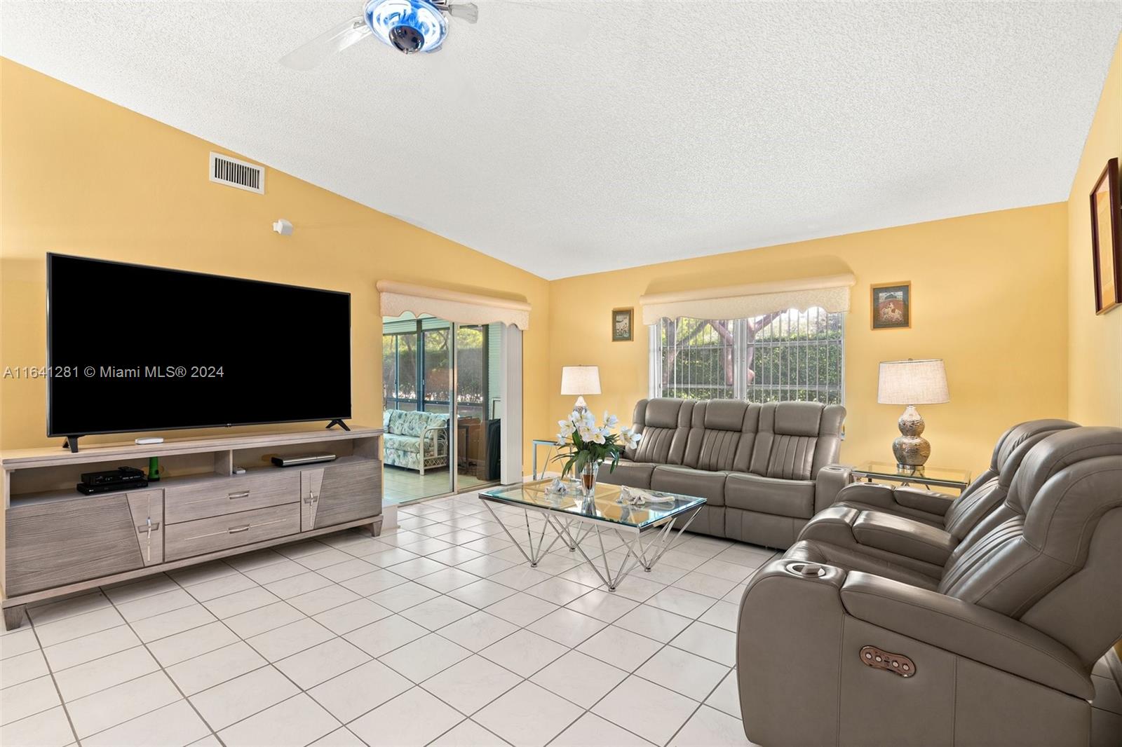 WHISPER WALK/EASTGATE - Residential