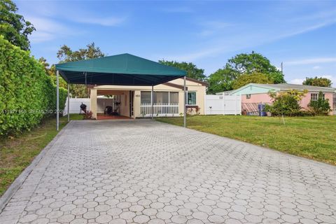 Tiny photo for 1455 NE 180th St, North Miami Beach, FL 33162 (MLS # A11977148)