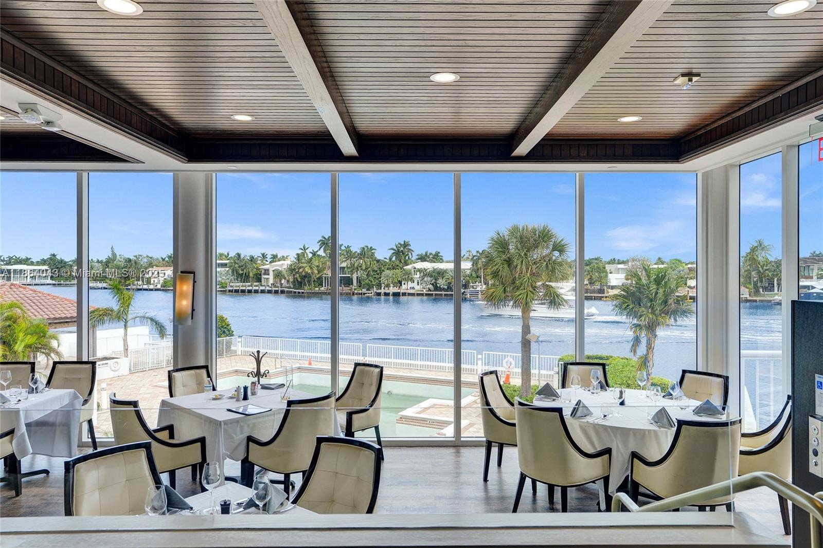 HAMPTONS WEST CONDO - Residential