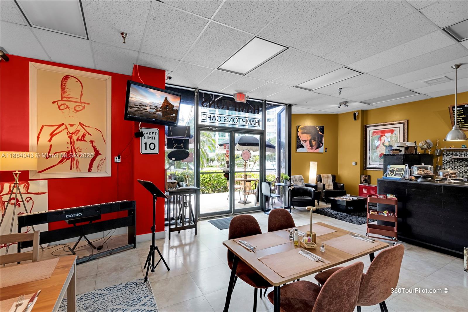 HAMPTONS WEST CONDO - Residential