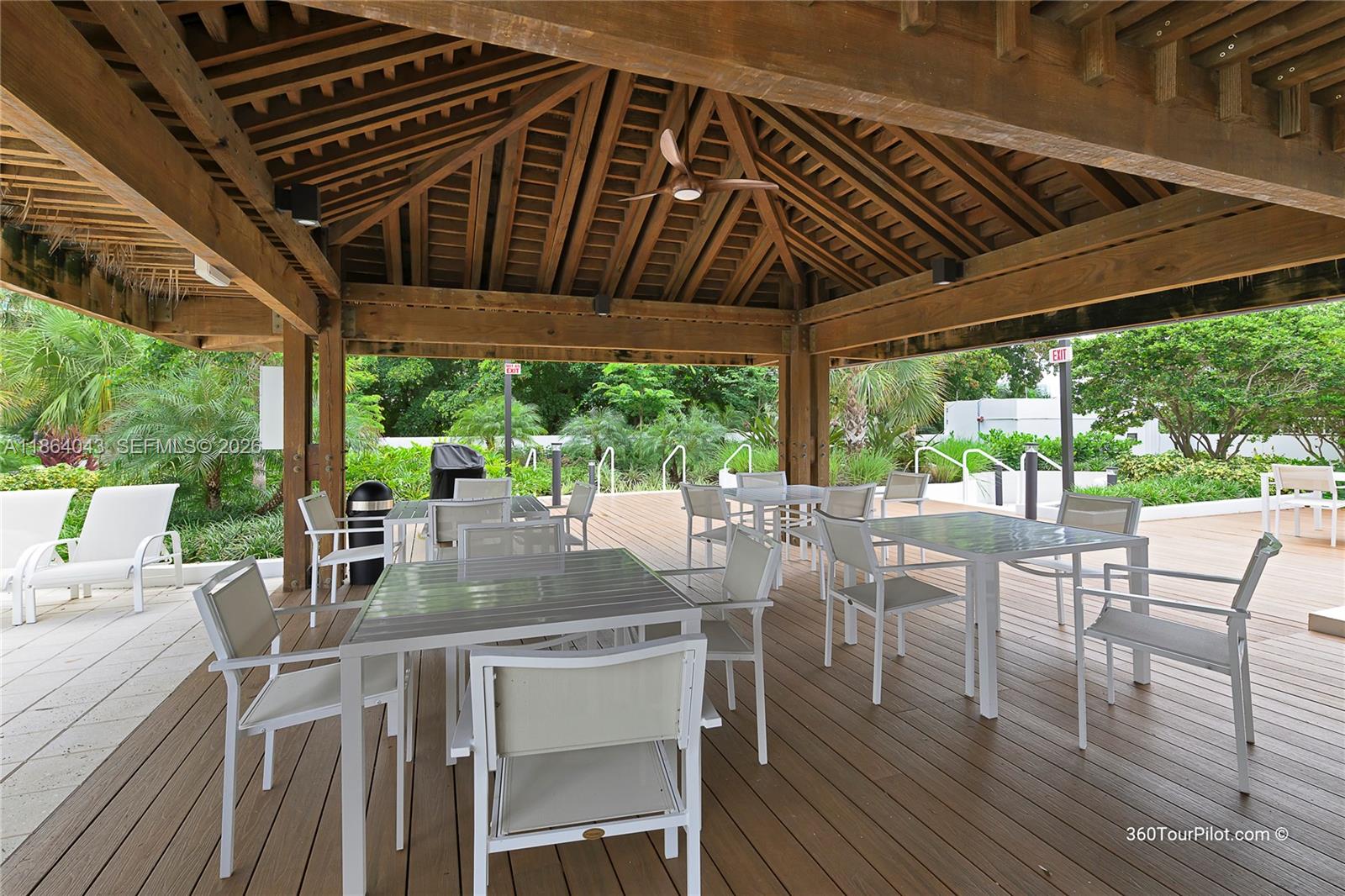 HAMPTONS WEST CONDO - Residential