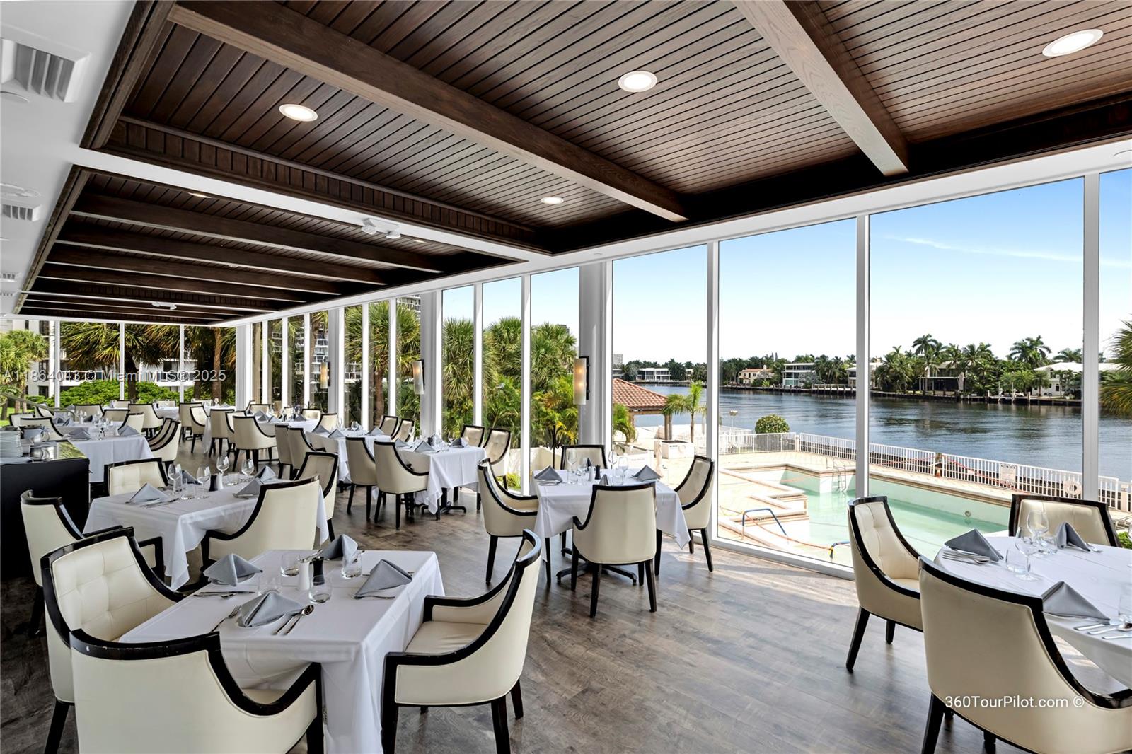 HAMPTONS WEST CONDO - Residential