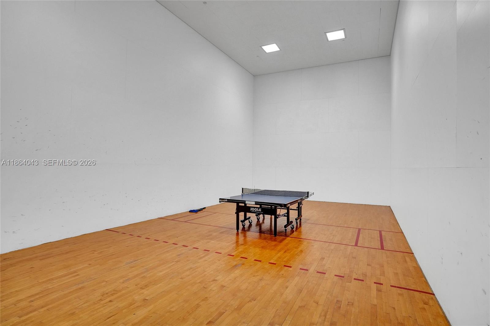 HAMPTONS WEST CONDO - Residential