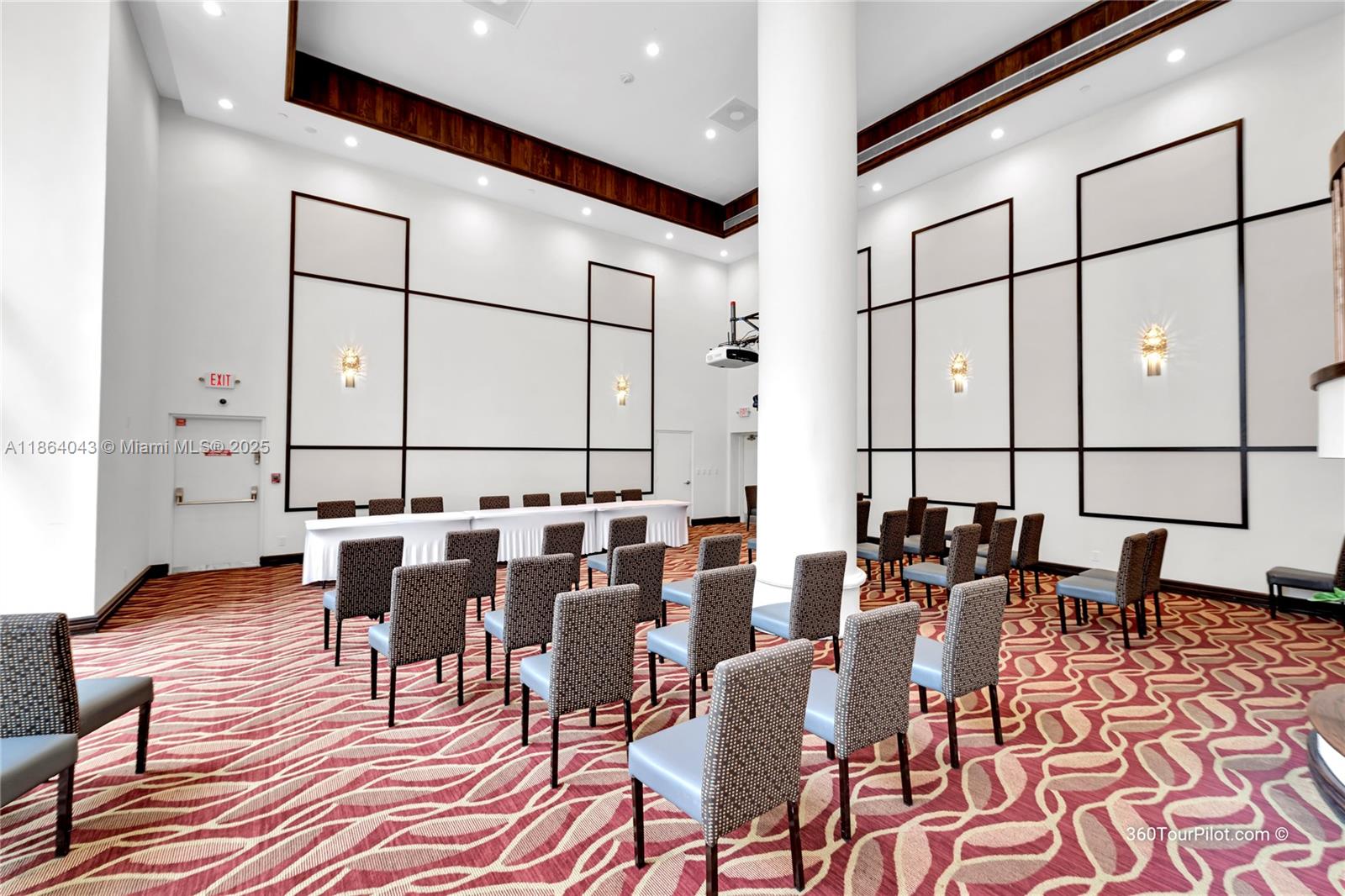 HAMPTONS WEST CONDO - Residential