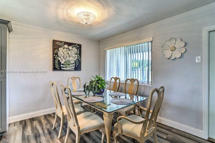 MANNING GARDENS 1ST ADDN - Residential Lease