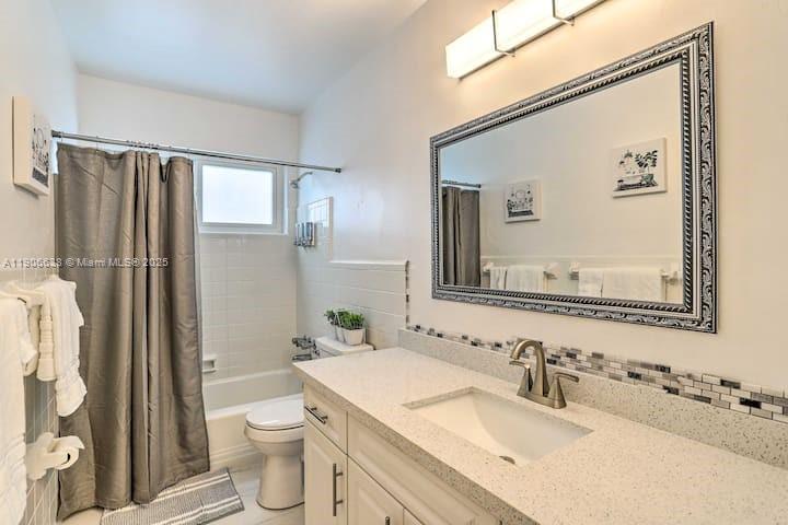 MANNING GARDENS 1ST ADDN - Residential Lease