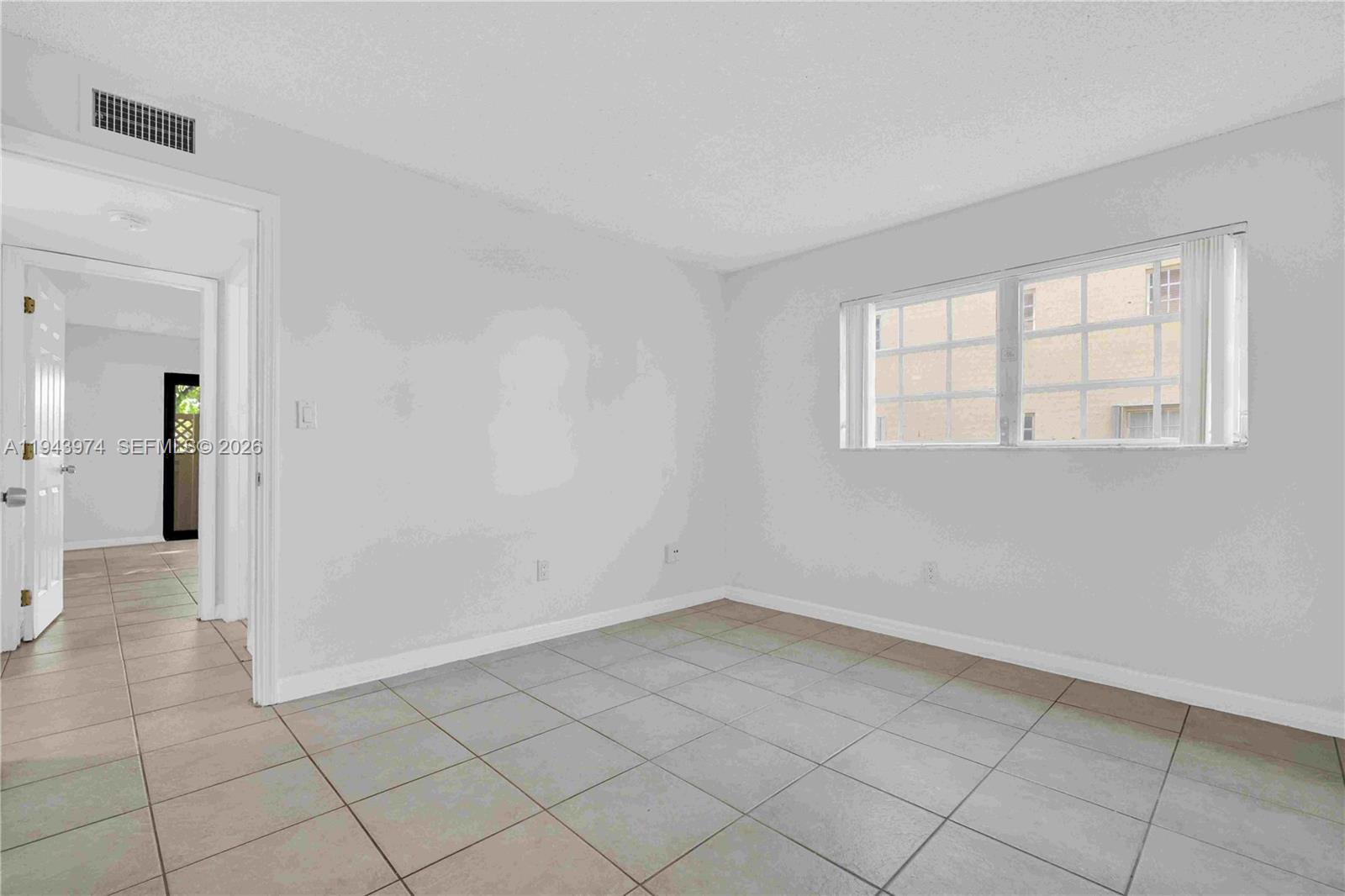 COURTYARDS AT KENDALL CON - Residential