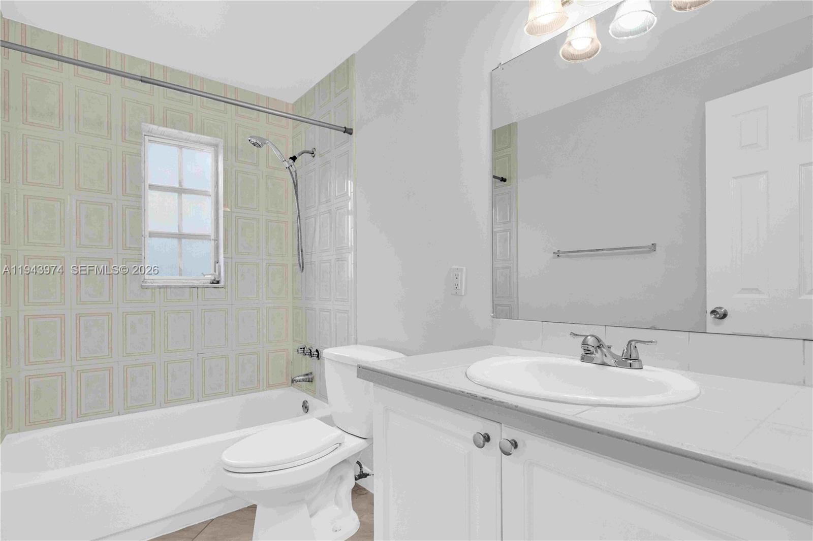 COURTYARDS AT KENDALL CON - Residential