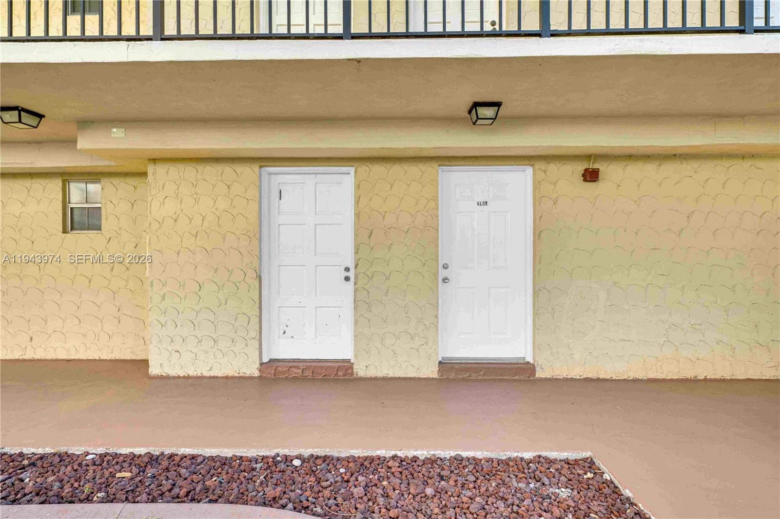 COURTYARDS AT KENDALL CON - Residential