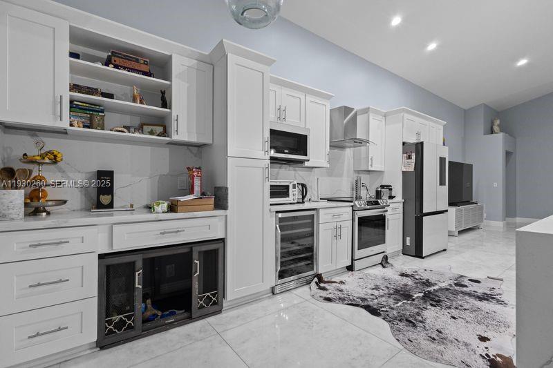 HOLIDAY SPRINGS EAST - Residential Lease