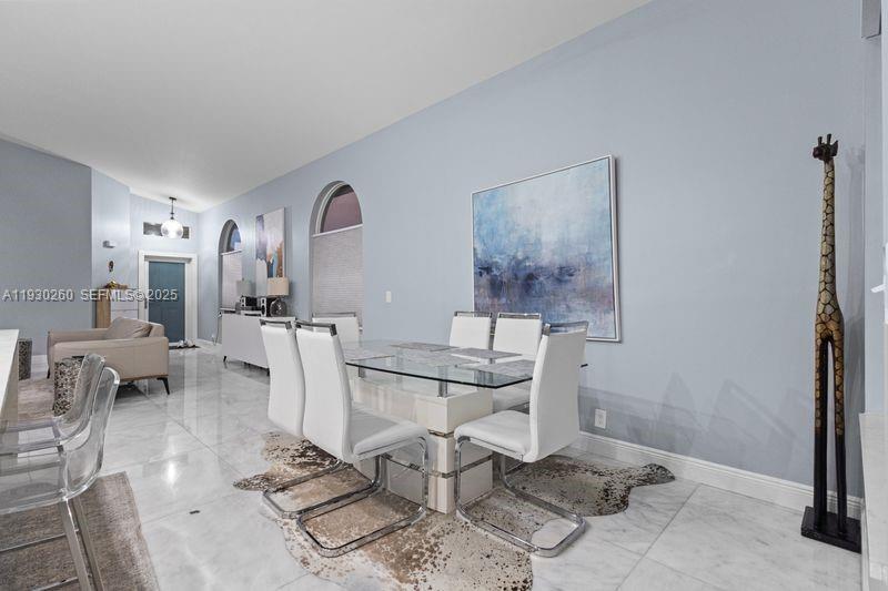 HOLIDAY SPRINGS EAST - Residential Lease