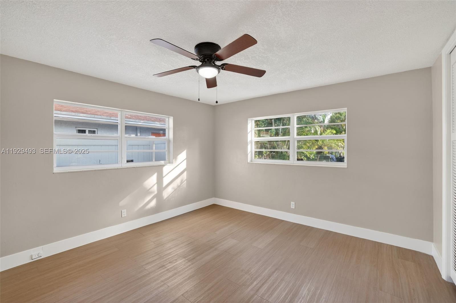 LAUDERDALE PARK 6-33 1/2 - Residential Income