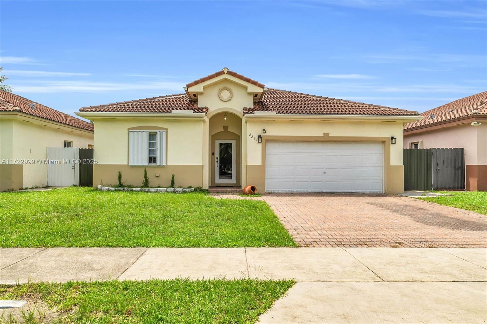 22572 Sw 103rd Ct, Cutler Bay, Miami-Dade County, Florida - 3 Bedrooms  
2 Bathrooms - 