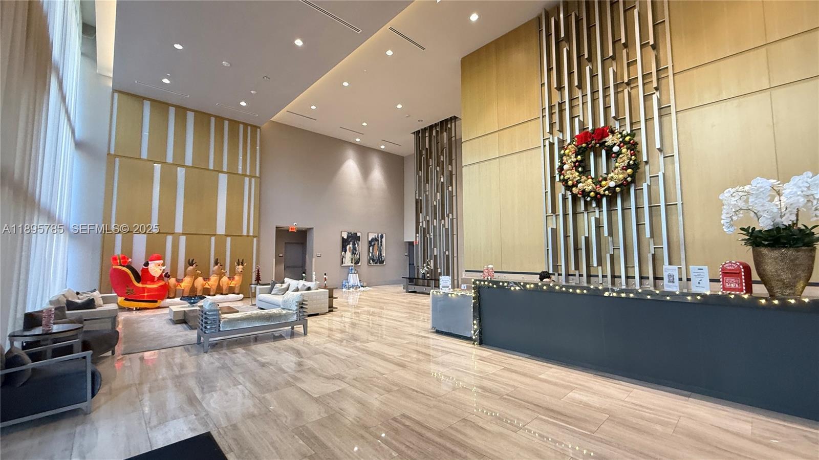 5300 PASEO CONDO - Residential