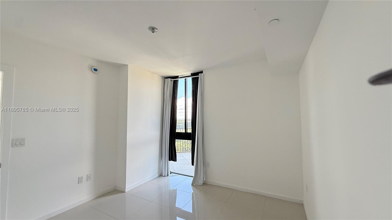 5300 PASEO CONDO - Residential