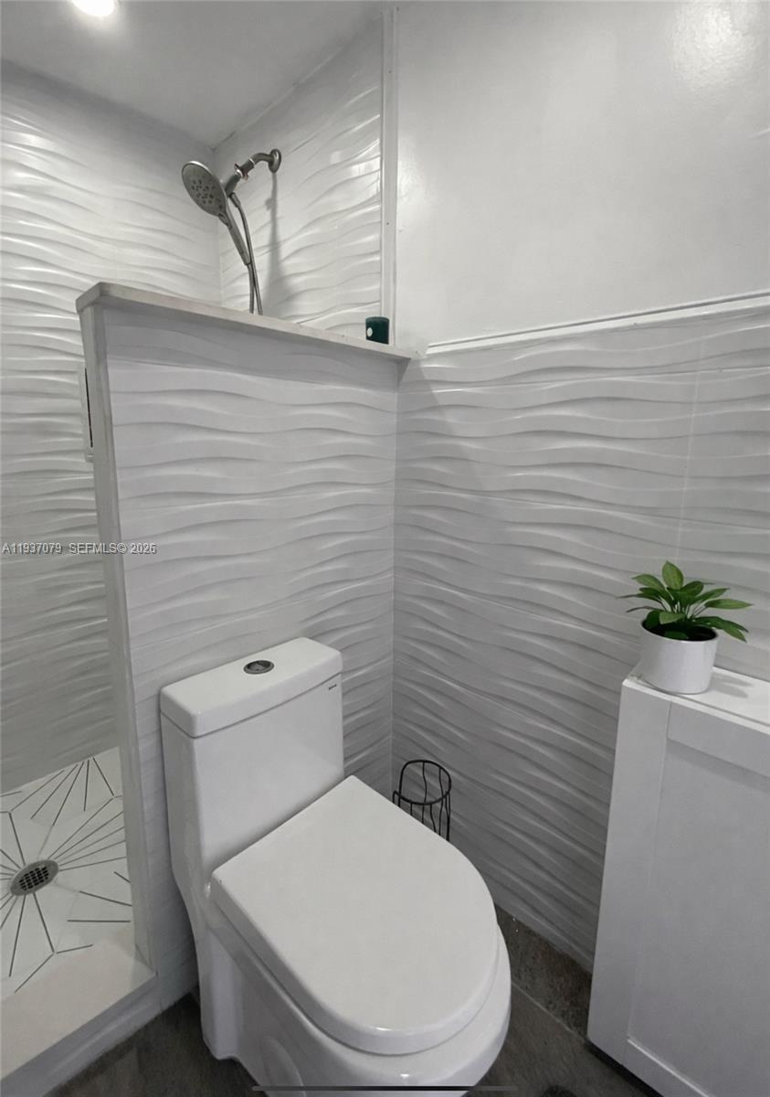 LIBERTY HOMES ESTATES SEC - Residential