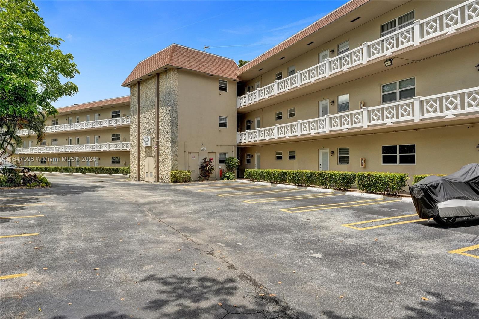 DOGWOOD GARDENS CONDO - Residential