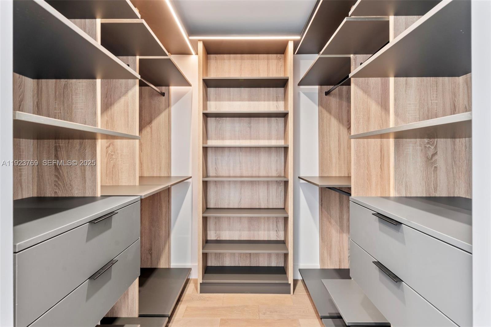 BAHAMA HOUSE SOUTH CONDO - Residential