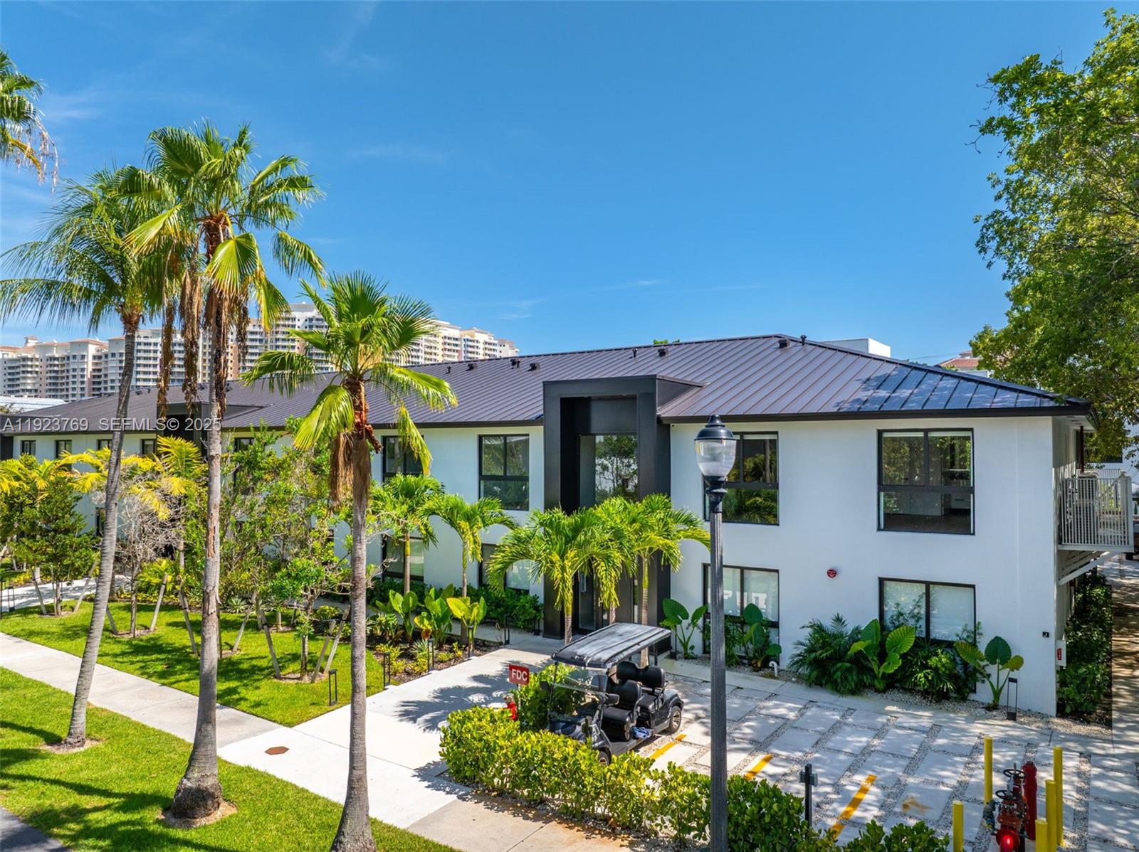 BAHAMA HOUSE SOUTH CONDO - Residential