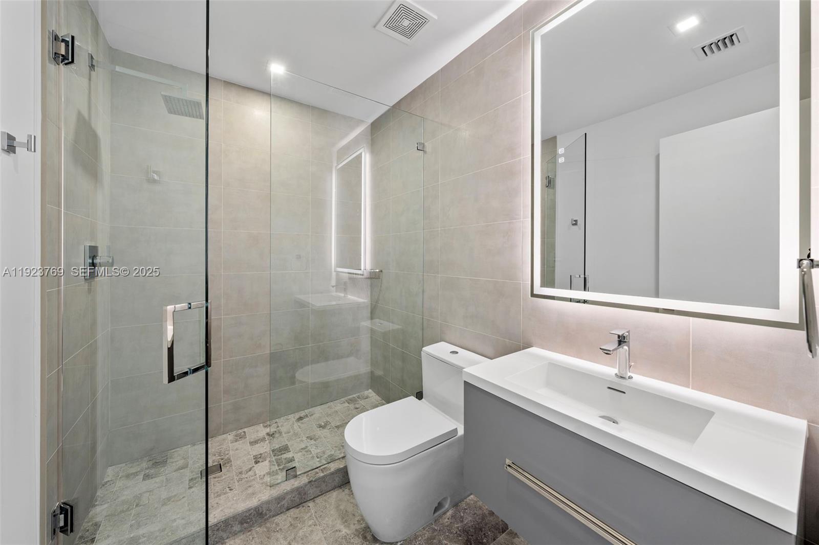 BAHAMA HOUSE SOUTH CONDO - Residential