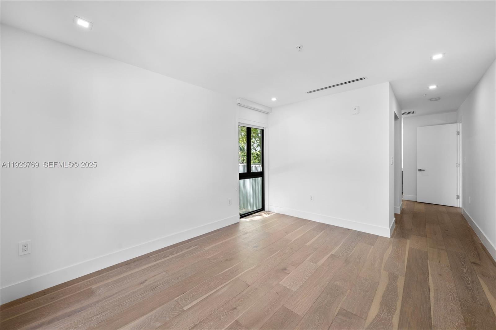 BAHAMA HOUSE SOUTH CONDO - Residential