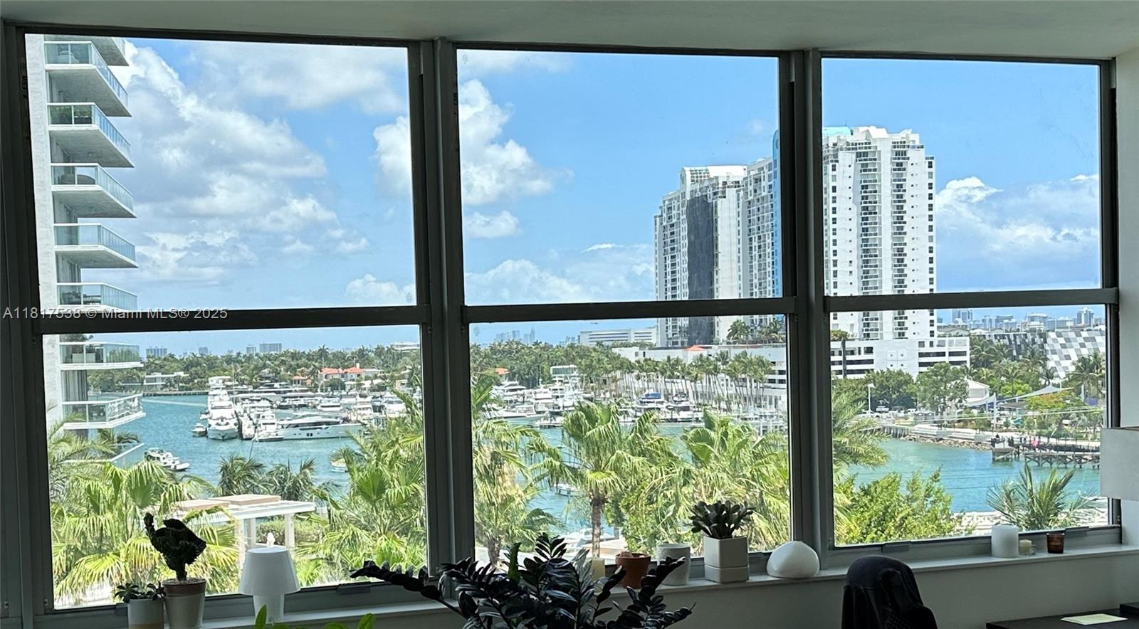 20 Island Ave 605
