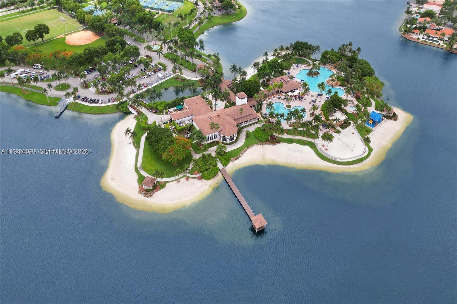 DORAL ISLES-ANTILLES - Residential