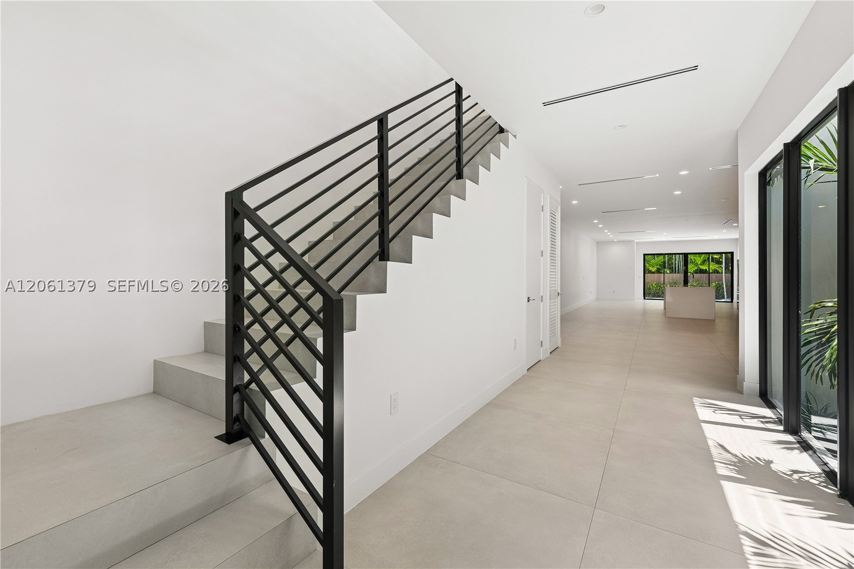 3352 SW 28th Ter