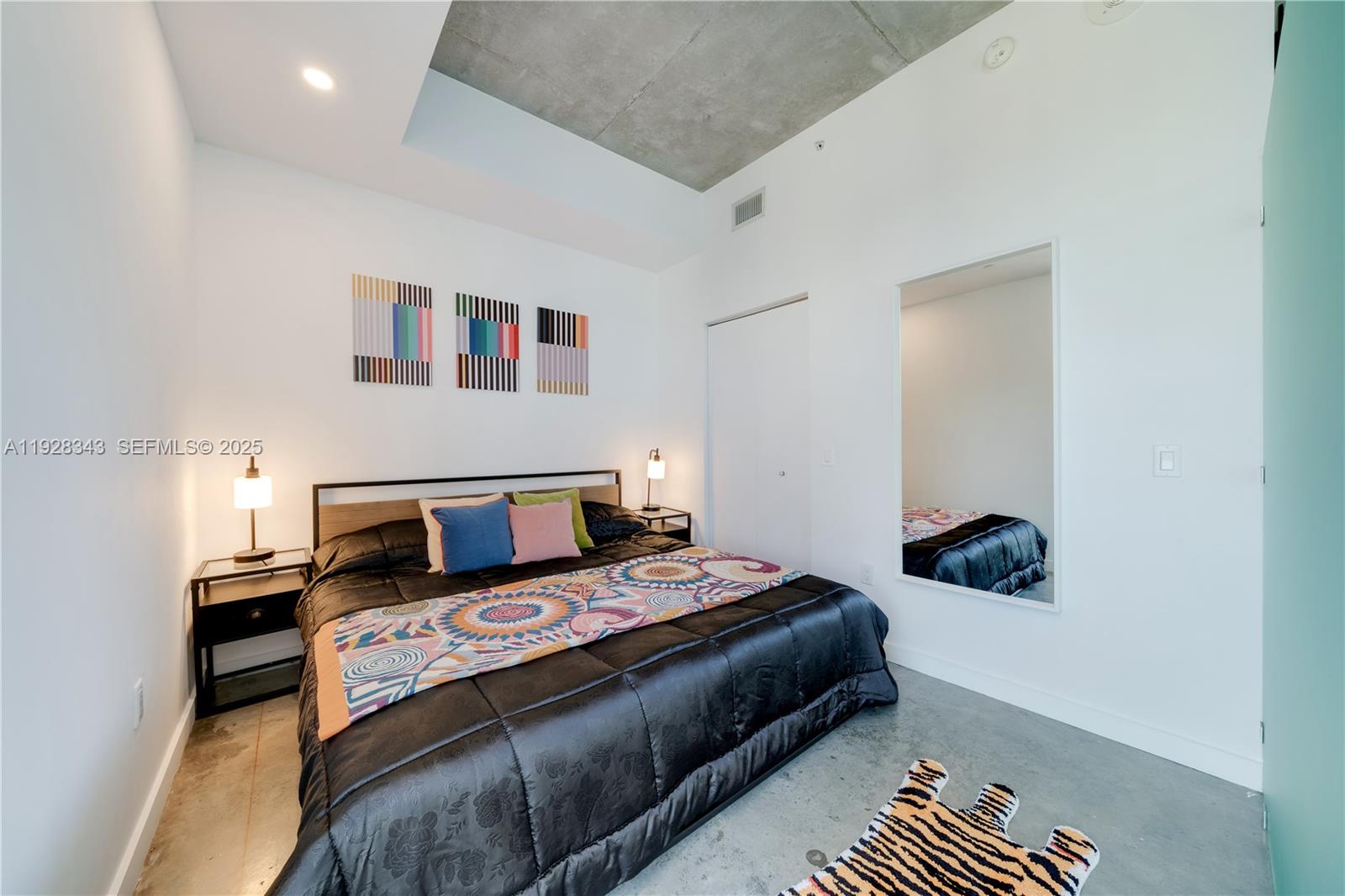 CENTRO CONDO - Residential Lease