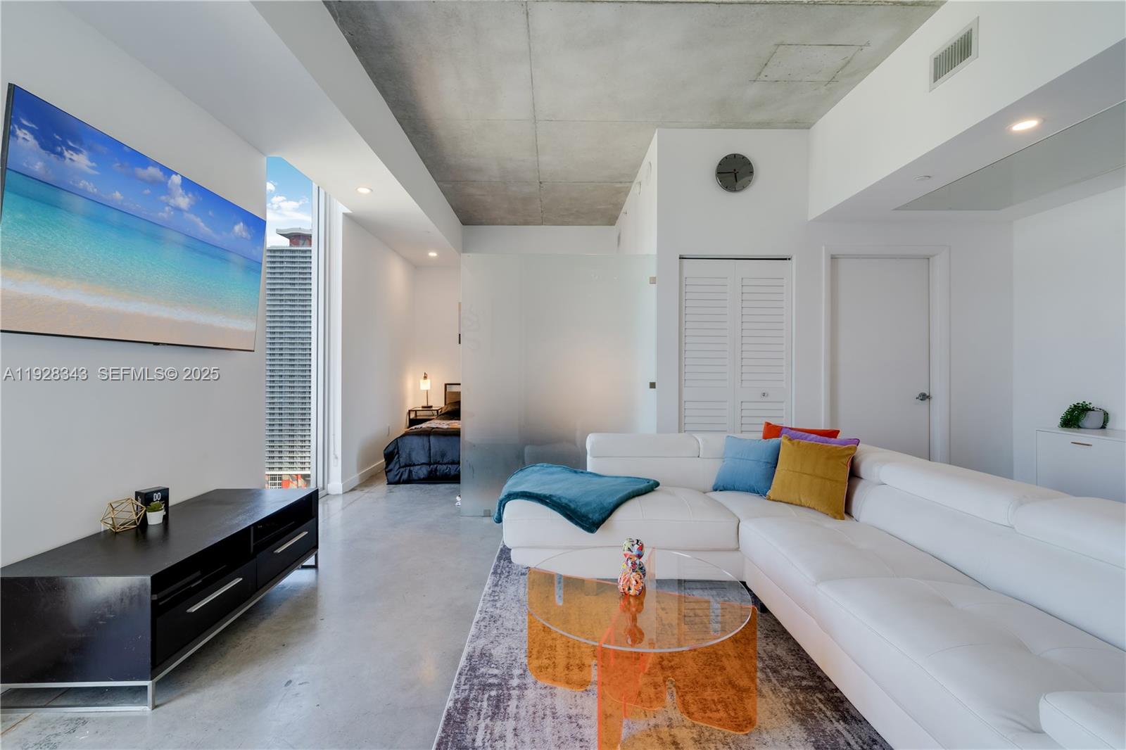 CENTRO CONDO - Residential Lease