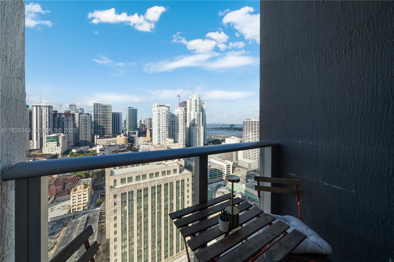 CENTRO CONDO - Residential Lease