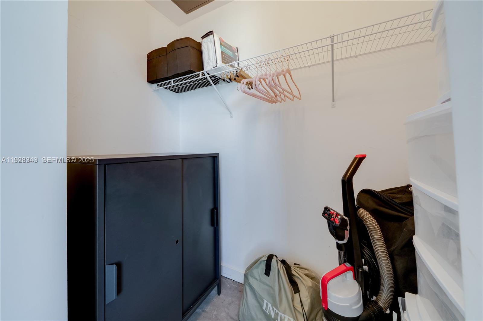 CENTRO CONDO - Residential Lease