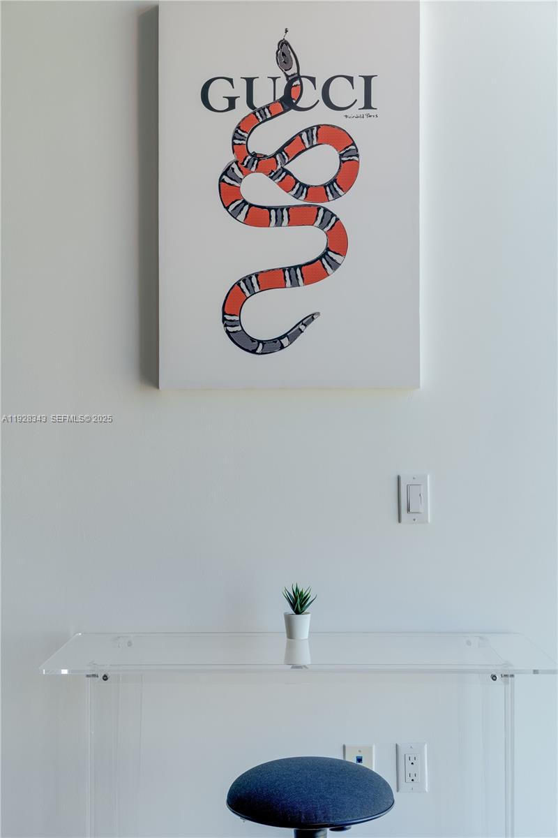 CENTRO CONDO - Residential Lease