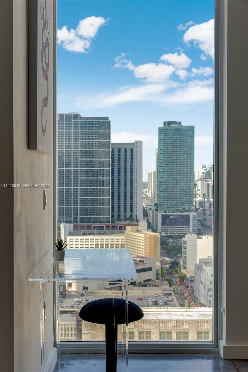 CENTRO CONDO - Residential Lease