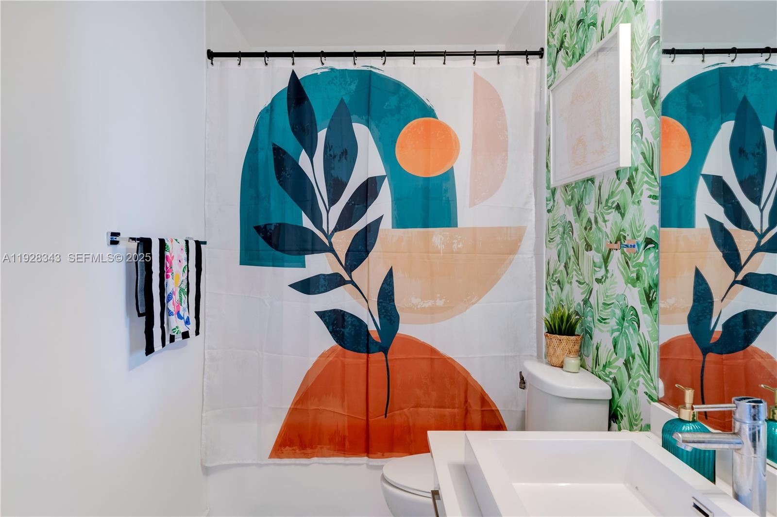 CENTRO CONDO - Residential Lease