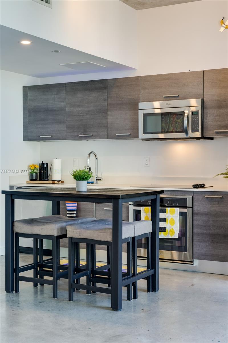 CENTRO CONDO - Residential Lease