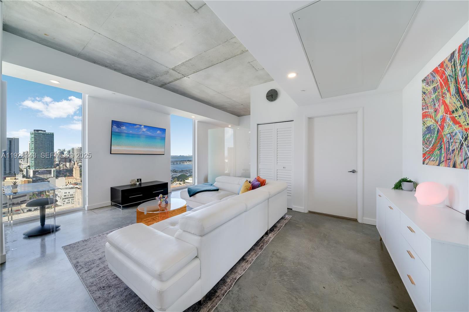 CENTRO CONDO - Residential Lease