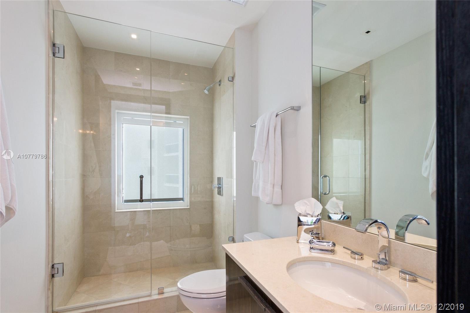 2711 HOLLYWOOD BEACH COND - Residential