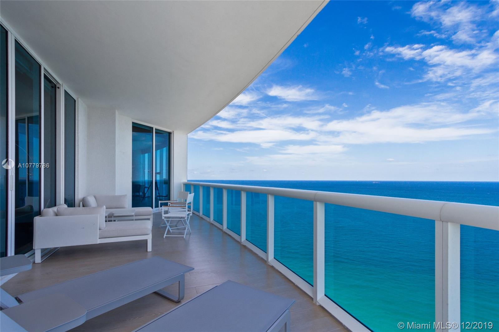 2711 HOLLYWOOD BEACH COND - Residential