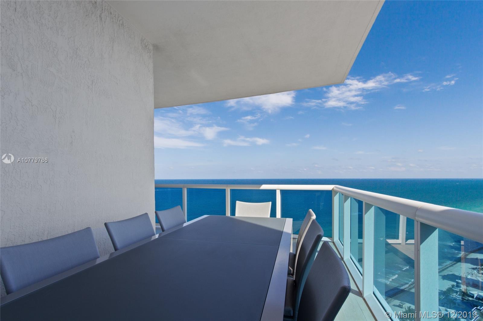 2711 HOLLYWOOD BEACH COND - Residential