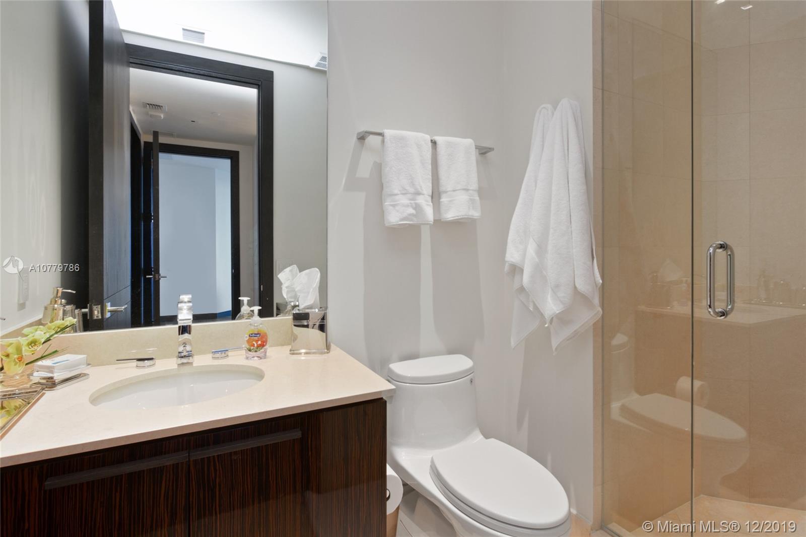 2711 HOLLYWOOD BEACH COND - Residential