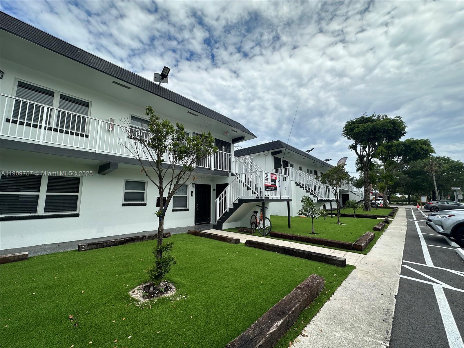 OAKLAND MANORS AMENDED PL - Residential Lease