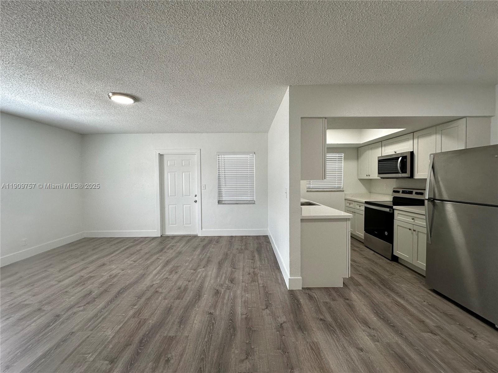 OAKLAND MANORS AMENDED PL - Residential Lease