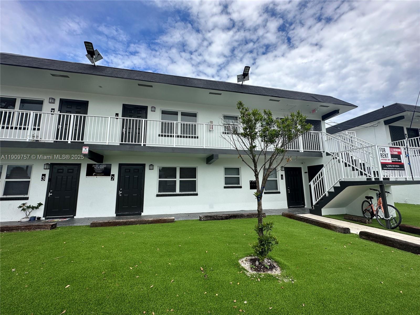 OAKLAND MANORS AMENDED PL - Residential Lease