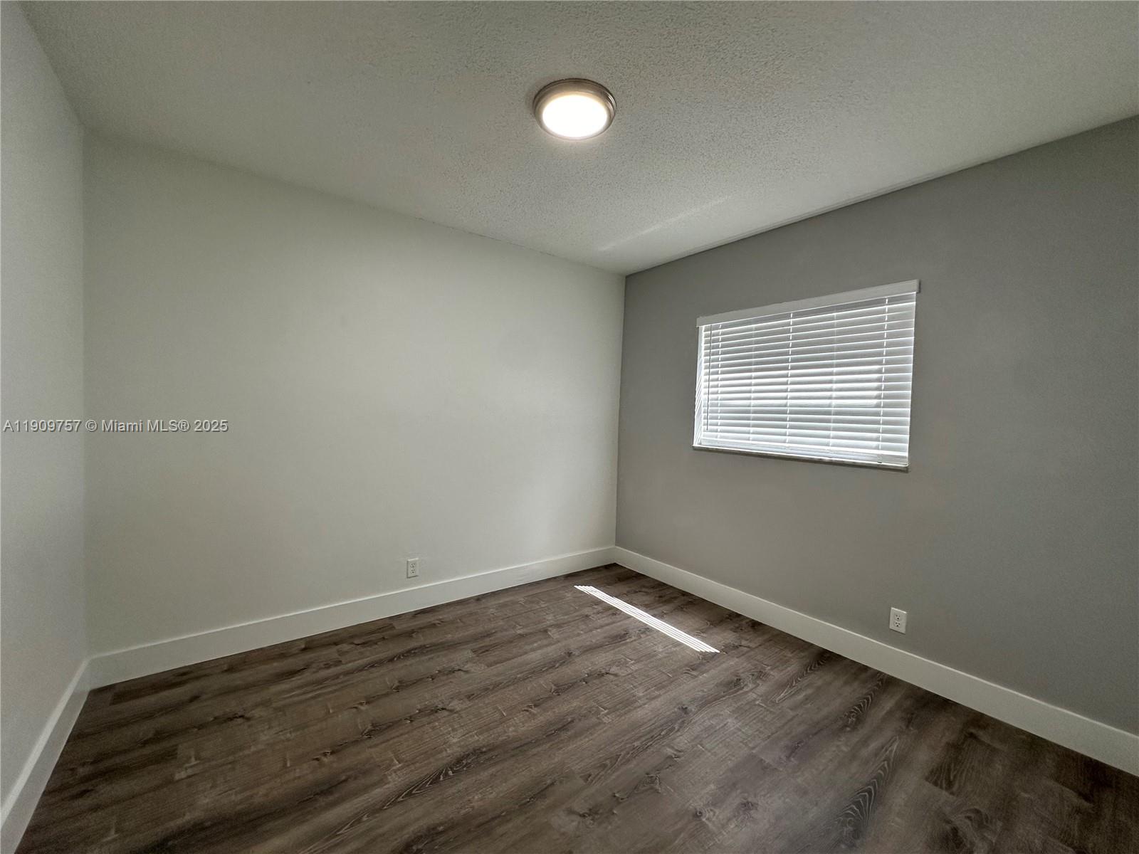 OAKLAND MANORS AMENDED PL - Residential Lease