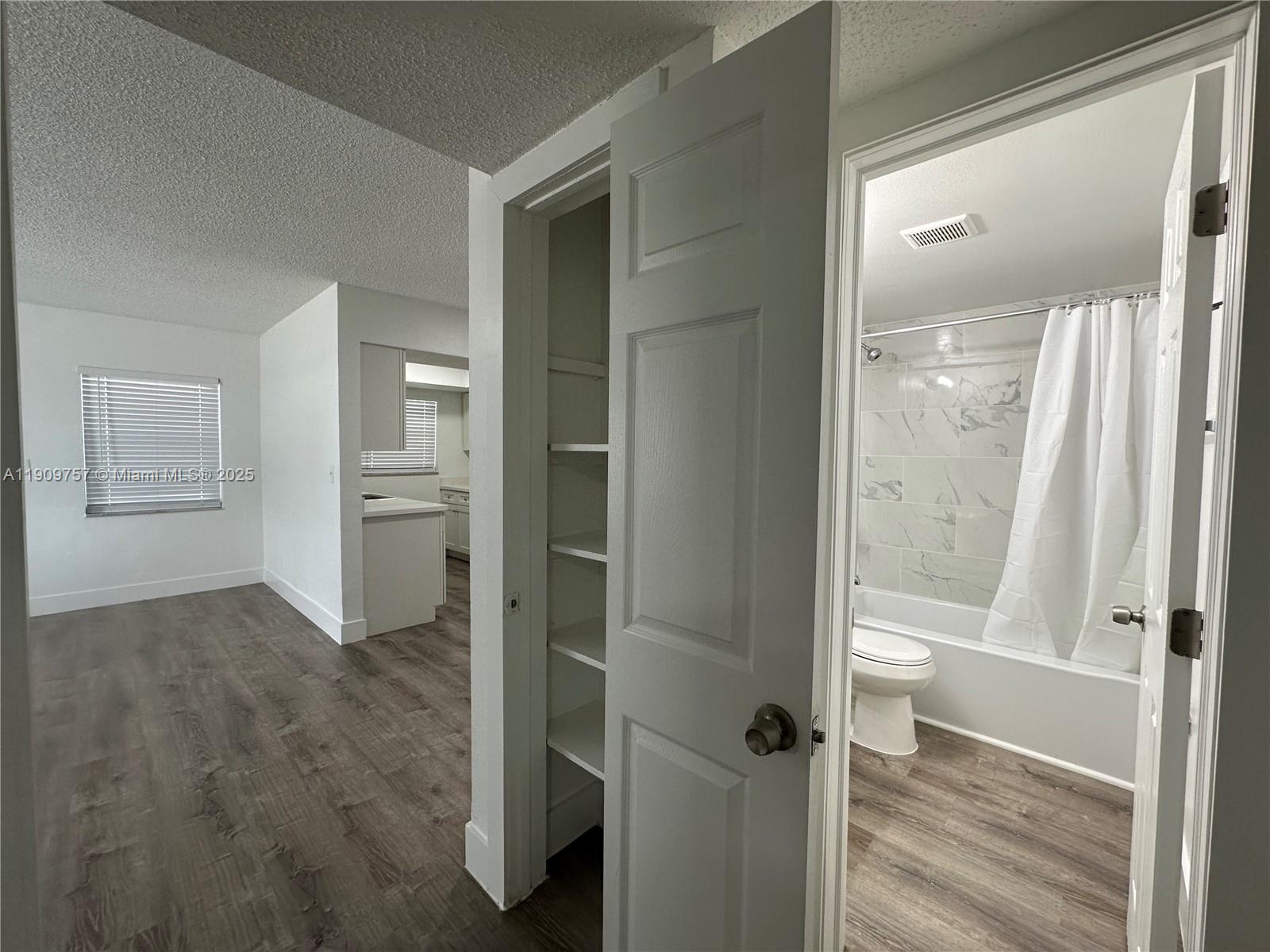 OAKLAND MANORS AMENDED PL - Residential Lease