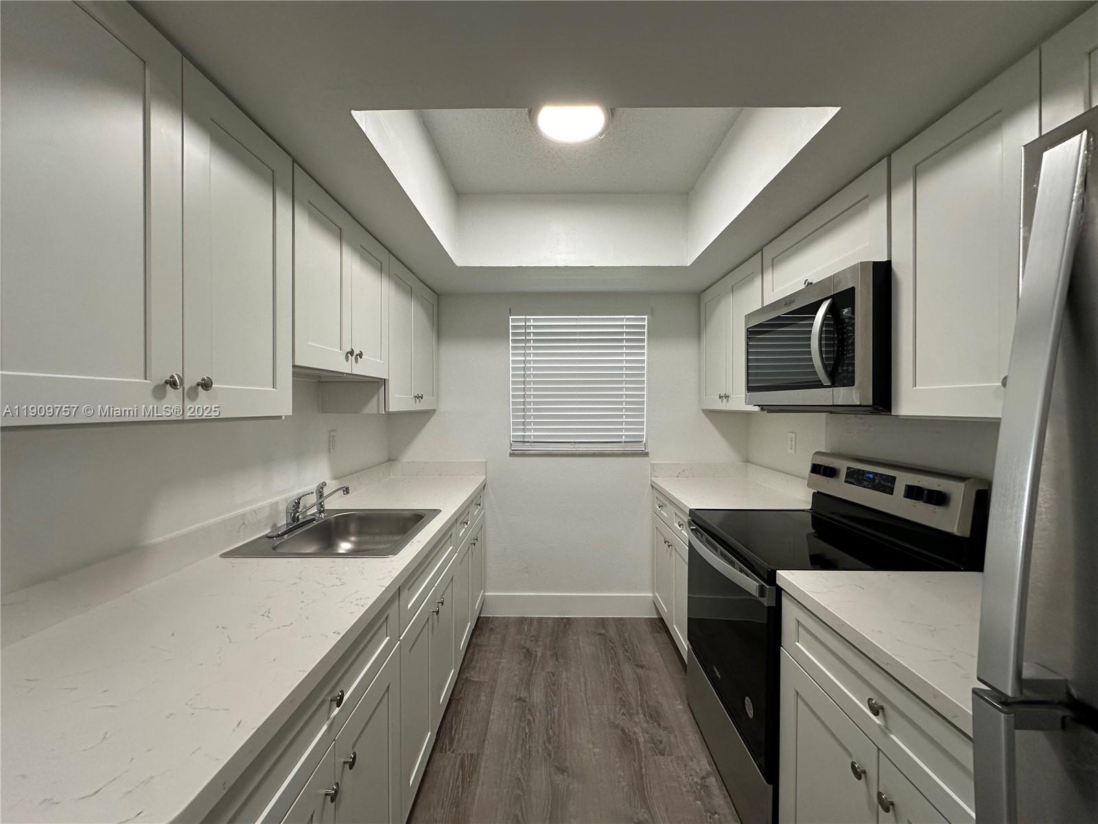 OAKLAND MANORS AMENDED PL - Residential Lease