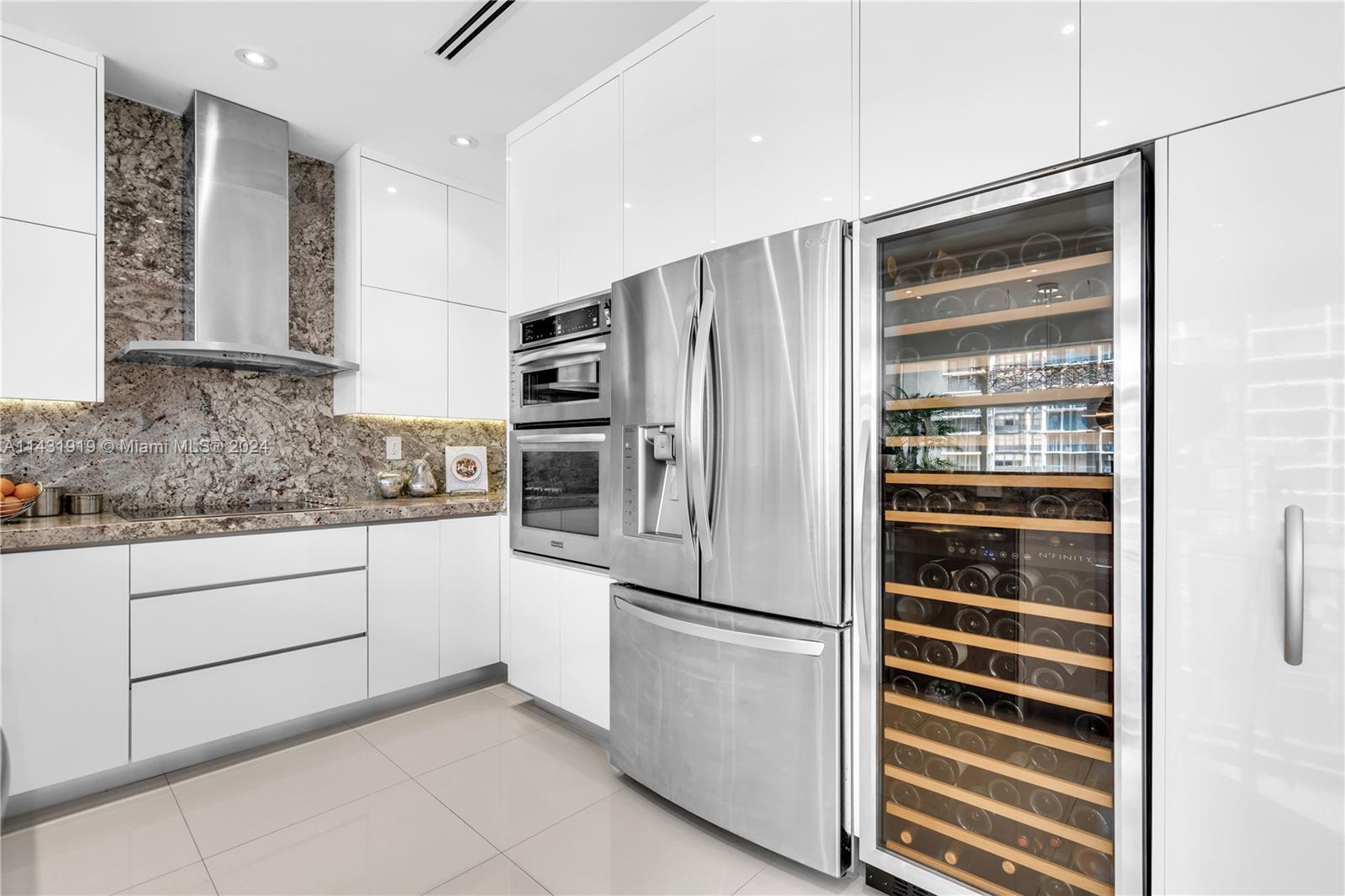 BRICKELL PLACE PHASE II C - Residential